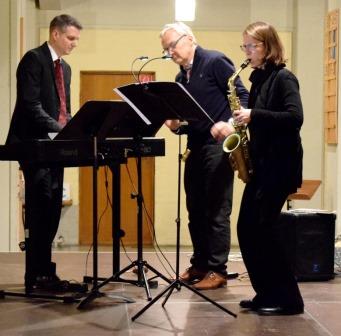 Andreas M&ouml;lder (E-Piano), Stephan Laage-Witt (E-Bass), Ulrike Zeh (Saxophon), "Hei&szlig;e Rythmen", Christuskirche, 13.11.2019