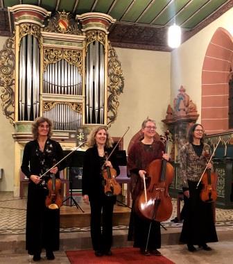 8.11.2022 Ensemble Vielsaitig in R&ouml;ttler Kirche: Eleonore Indlekofer, Patricia Scrocco, Anita Gwerder, Ursula M&uuml;ller